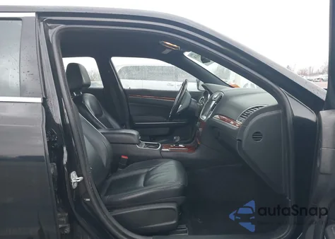 2014 Chrysler 300 z USA, uszkodzony, nr VIN 2C3CCAAG8EH276083